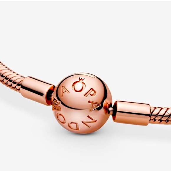 PANDORA Moments roseGold Snake Bracelet Se - Picture 3 of 5